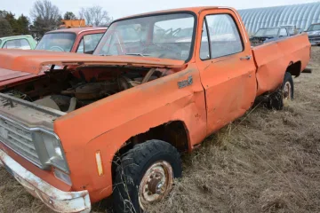1976 Chevrolet C/K Truck Custom Deluxe