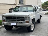 1976 Chevrolet Suburban 4WD