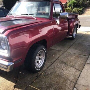 1976 Dodge D/W Truck