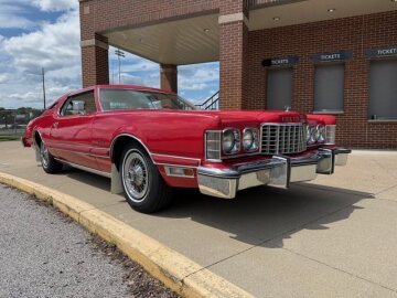 1976 Ford Thunderbird