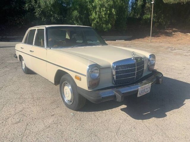 1976 Mercedes-Benz 240D