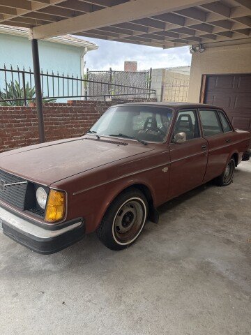 1976 Volvo 244