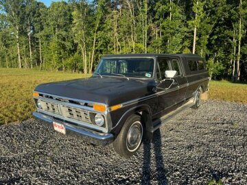 1977 Ford F150 2WD Regular Cab XL