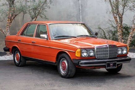 Photo 1 for 1977 Mercedes-Benz 240D
