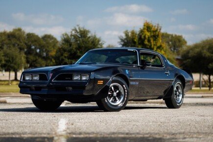 Photo 1 for 1977 Pontiac Firebird