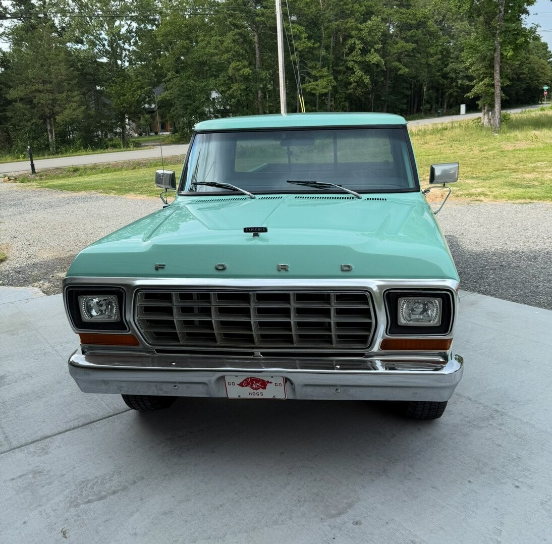 1978 Ford F100 2WD Regular Cab