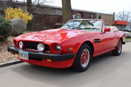 Photo 1 for 1979 Aston Martin V8