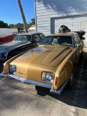 1979 Avanti II