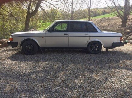 Photo 1 for 1980 Volvo 244