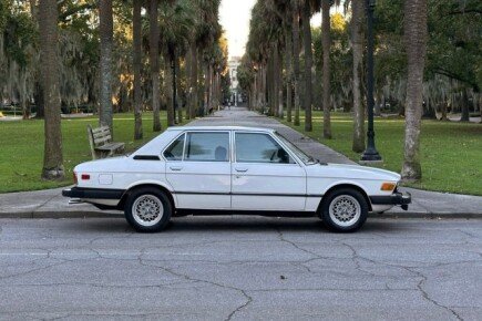 Photo 1 for 1981 BMW 528i Sedan