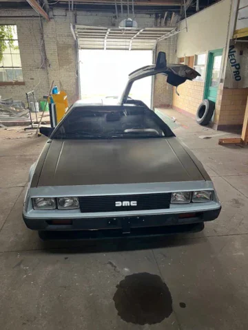 1981 DeLorean DMC-12
