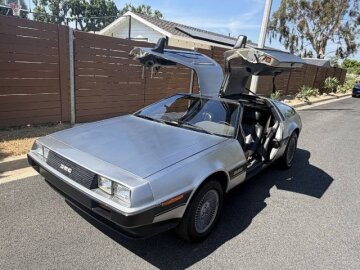 1981 DeLorean DMC-12
