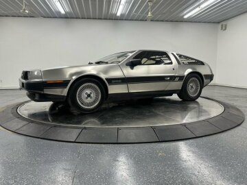 1981 DeLorean DMC-12