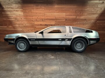 1981 DeLorean DMC-12