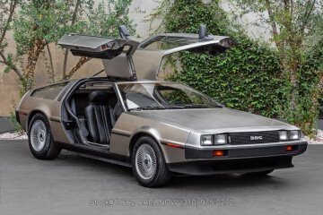 1981 DeLorean DMC-12