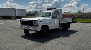 1981 Ford F350 2WD Regular Cab