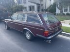 Thumbnail Photo 2 for 1981 Mercedes-Benz 300TD for Sale by Owner