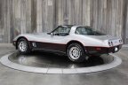 Thumbnail Photo 2 for 1982 Chevrolet Corvette