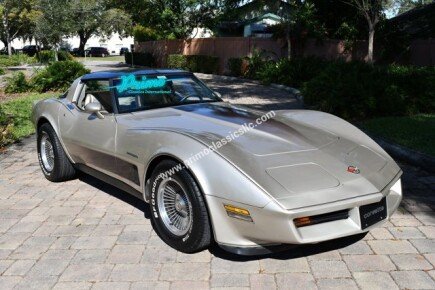 Photo 1 for 1982 Chevrolet Corvette Coupe