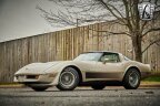 Thumbnail Photo 2 for 1982 Chevrolet Corvette