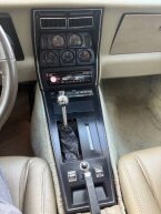 Thumbnail Photo 4 for 1982 Chevrolet Corvette