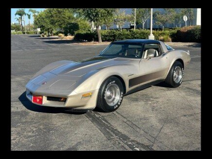 Photo 1 for 1982 Chevrolet Corvette