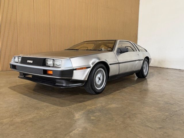 1982 DeLorean DMC-12