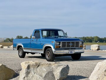 1982 Ford F150 2WD Regular Cab
