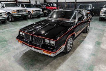1983 Oldsmobile Cutlass Supreme Hurst/Olds Coupe