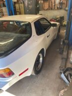 Thumbnail Photo 2 for 1983 Porsche 944