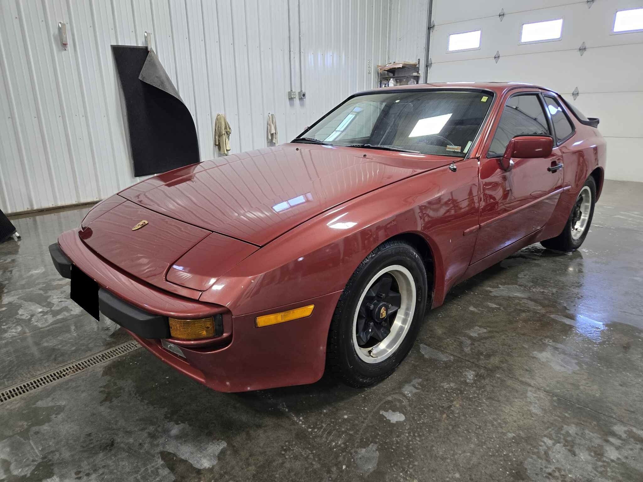 1983 Porsche 944 Coupe