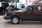Thumbnail Photo 2 for 1983 Volvo 240