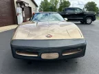 Thumbnail Photo 4 for 1984 Chevrolet Corvette