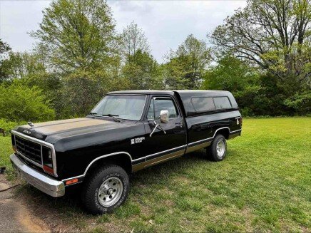 Photo 1 for 1984 Dodge D/W Truck 4x4 Regular Cab W-150 for Sale by Owner