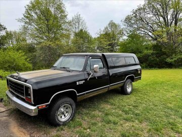 1984 Dodge D/W Truck 4x4 Regular Cab W-150