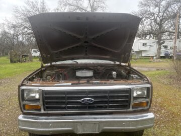 1984 Ford F350 2WD Regular Cab
