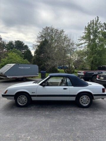 1984 Ford Mustang