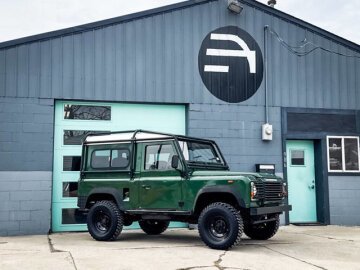 1984 Land Rover Defender