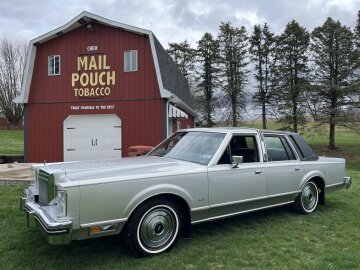 1984 Lincoln Town Car