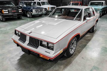 1984 Oldsmobile Cutlass Supreme Hurst/Olds Coupe