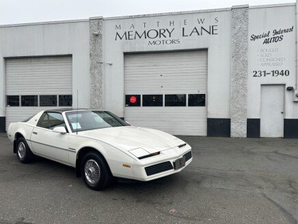 Photo 1 for 1984 Pontiac Firebird