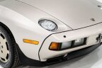 Thumbnail Photo 4 for 1984 Porsche 928