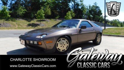 Photo 1 for 1984 Porsche 928 S