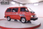 Thumbnail Photo 2 for 1984 Toyota Van Deluxe
