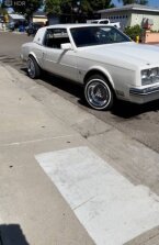 Thumbnail Photo 4 for 1985 Buick Riviera