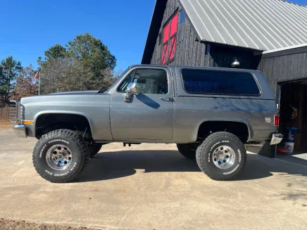 Photo 1 for 1985 Chevrolet Blazer 4WD 2-Door