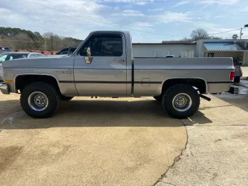 1985 Chevrolet C/K Truck Custom Deluxe