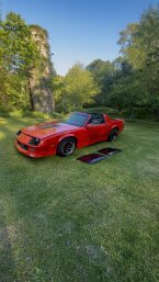 Thumbnail Photo 6 for 1985 Chevrolet Camaro IROC-Z Coupe for Sale by Owner
