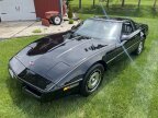 Thumbnail Photo 2 for 1985 Chevrolet Corvette