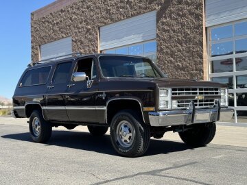 1985 Chevrolet Suburban 4WD 2500